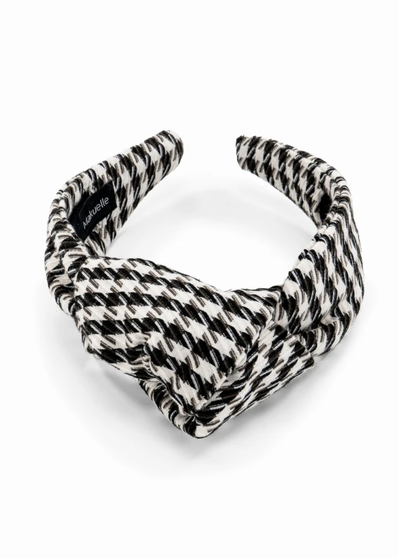 1074